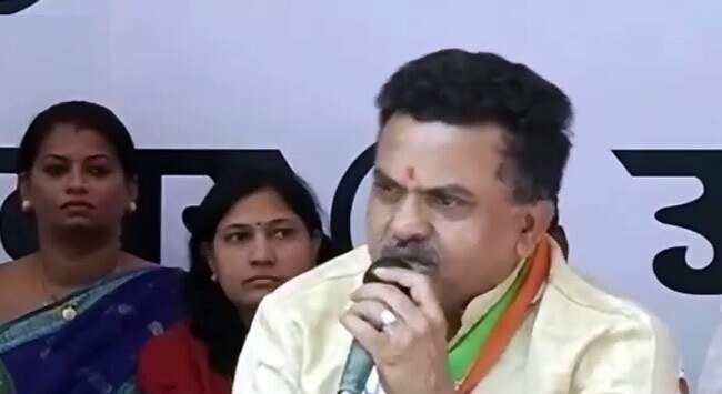 25 जनवरी 2014: तस्वीरों में दिनभर की बड़ी खबरें