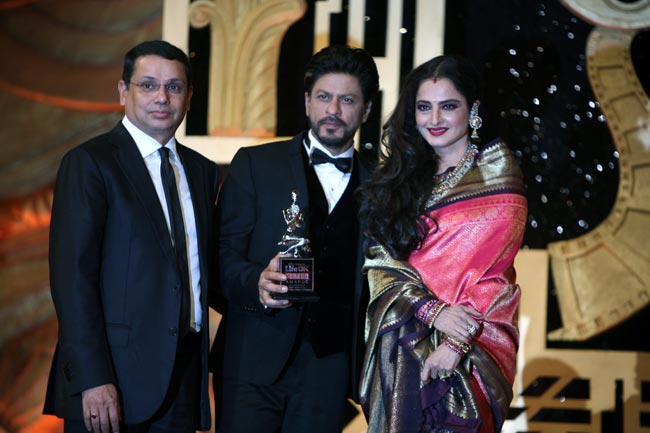 तस्वीरों में, स्क्रीन अवार्ड्स समारोह की झलकियां