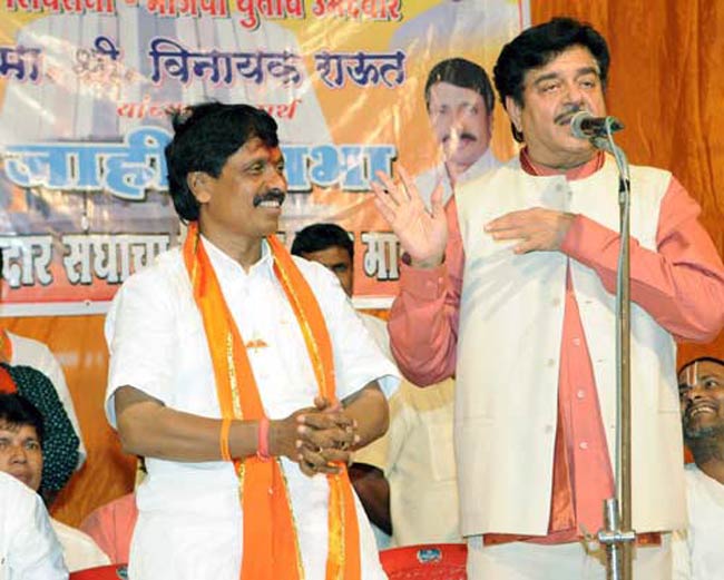 फिल्‍मी सितारों का सियासी कनेक्‍शन