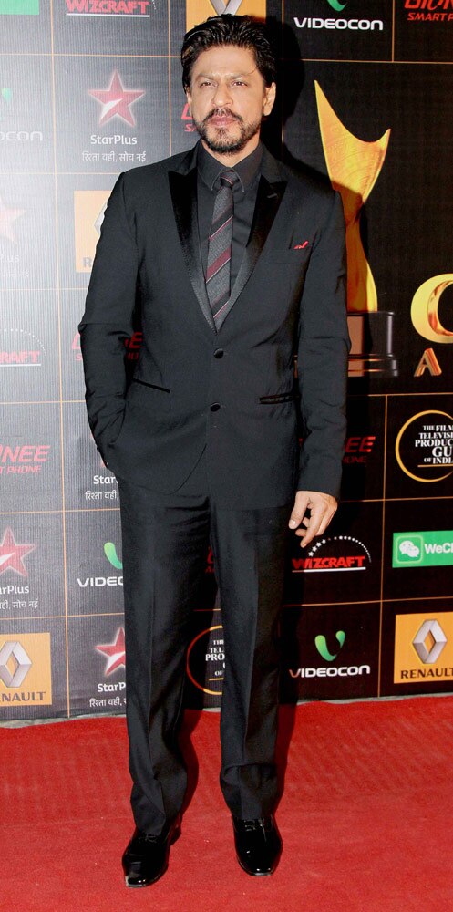 स्‍टार गिल्‍ड अवार्ड 2014 में रेड कार्पेट पर सितारे...