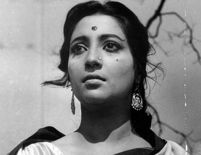 'क्लासिक' अदाकारा  सुचित्रा सेन का निधन...