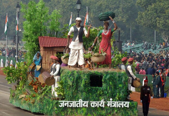 65वें गणतंत्र पर निकली मनमोहक झांकियां