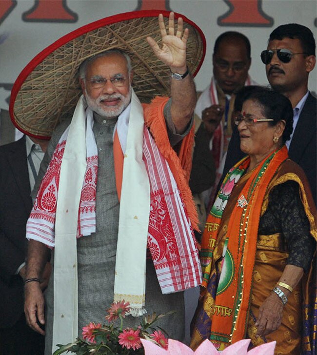 रैली दर रैली बदल रहा है मोदी का रंग-रूप