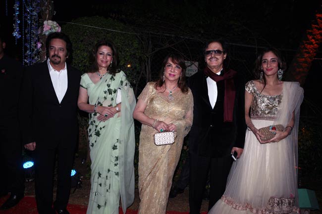 धर्मेंद्र और ड्रीम गर्ल हेमा मालिनी की बेटी आहना की शादी का एल्बम