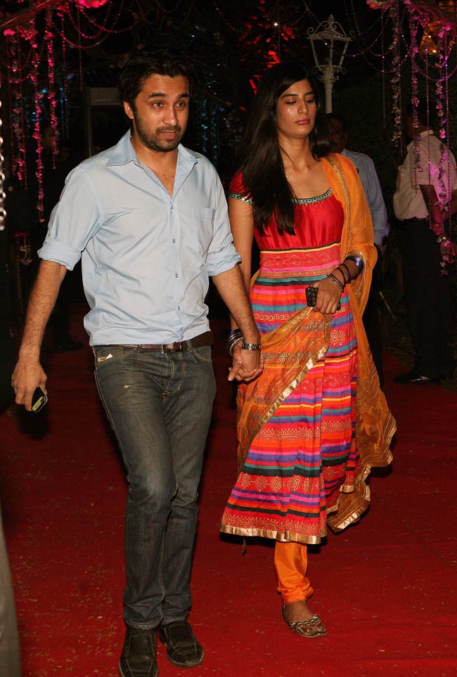 धर्मेंद्र और ड्रीम गर्ल हेमा मालिनी की बेटी आहना की शादी का एल्बम