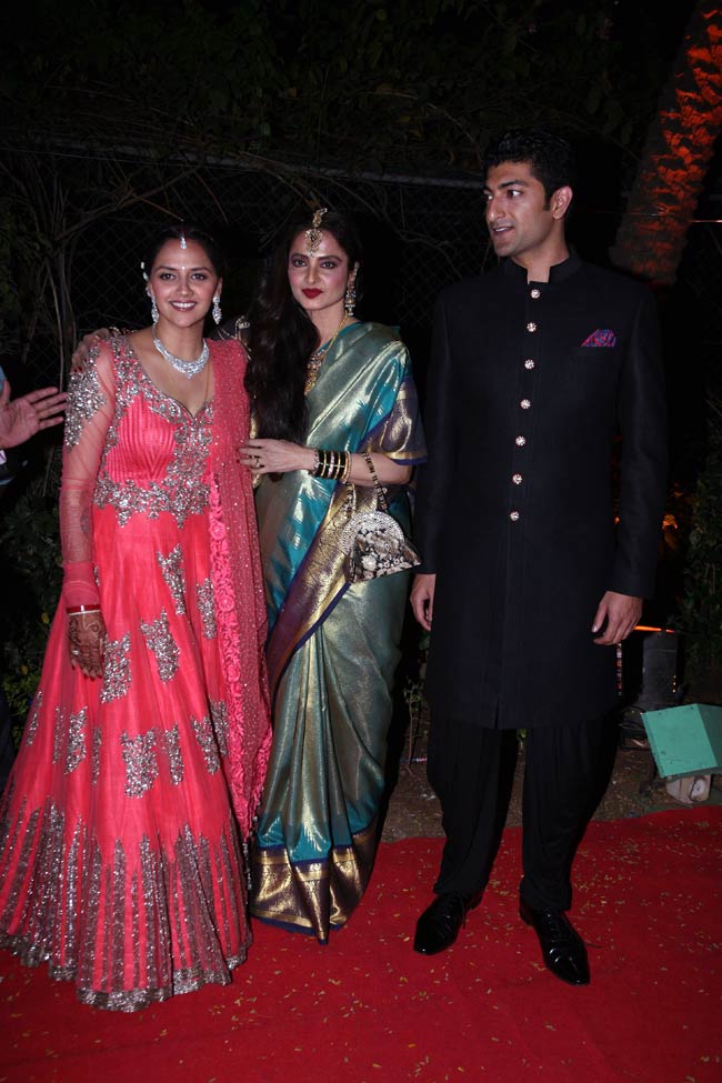 धर्मेंद्र और ड्रीम गर्ल हेमा मालिनी की बेटी आहना की शादी का एल्बम