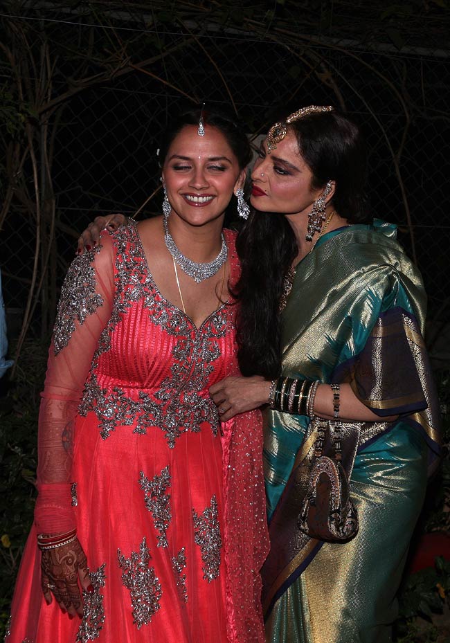 धर्मेंद्र और ड्रीम गर्ल हेमा मालिनी की बेटी आहना की शादी का एल्बम