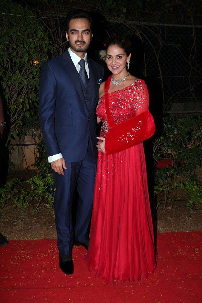 धर्मेंद्र और ड्रीम गर्ल हेमा मालिनी की बेटी आहना की शादी का एल्बम