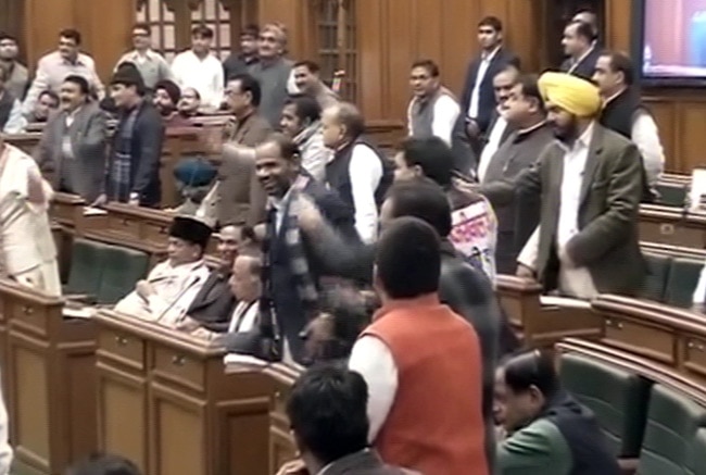 Timeline: अरविंद केजरीवाल का इस्तीफा