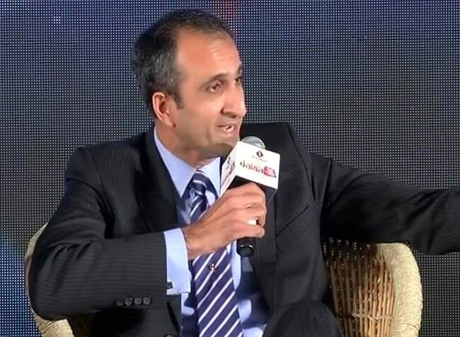 पंचायत आजतक में मनीष तिवारी, राहुल मेहरा और सुशील मोदी में तकरार