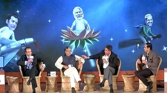 पंचायत आजतक में मनीष तिवारी, राहुल मेहरा और सुशील मोदी में तकरार