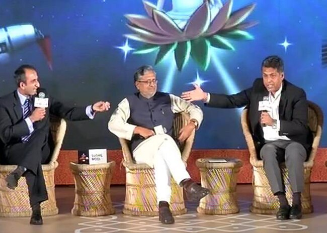 पंचायत आजतक में मनीष तिवारी, राहुल मेहरा और सुशील मोदी में तकरार