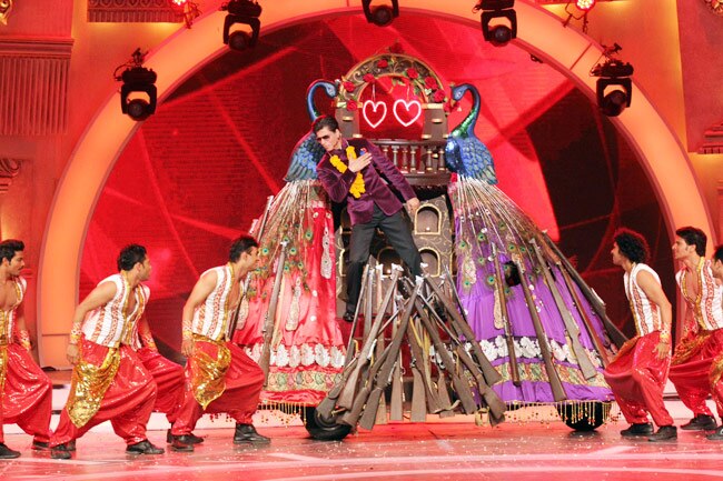 जी सिने अवॉर्ड्स में जमकर झूमे सितारे...