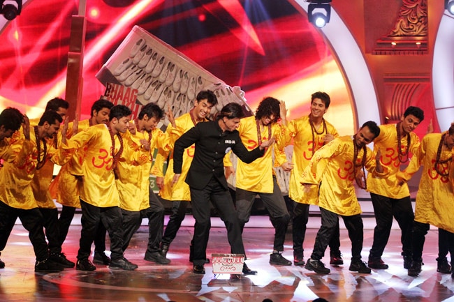 जी सिने अवॉर्ड्स में जमकर झूमे सितारे...