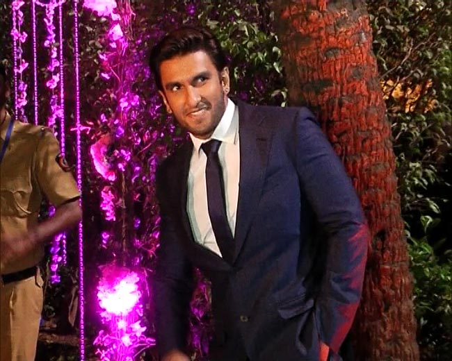 धर्मेंद्र और ड्रीम गर्ल हेमा मालिनी की बेटी आहना की शादी का एल्बम