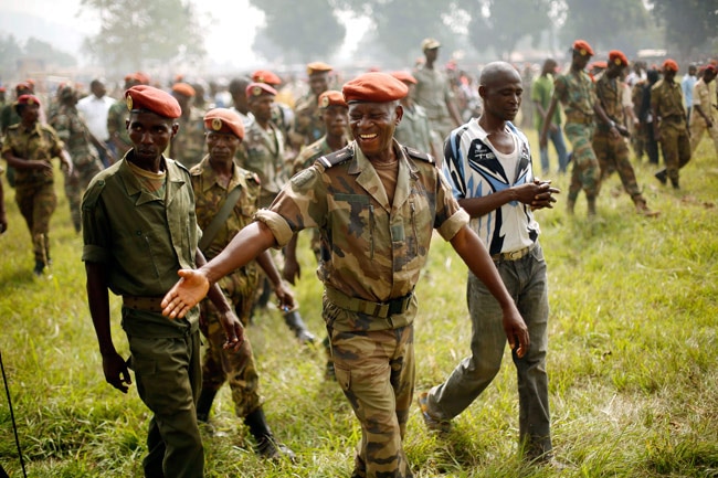 पत्थरों से कुचला, लाशों में घोंपे चाकू: शर्मनाक तस्वीरें