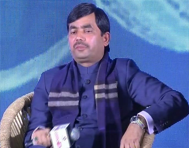 पंचायत आज तक में  राजीव शुक्‍ला और शाहनवाज हुसैन में जुबानी जंग