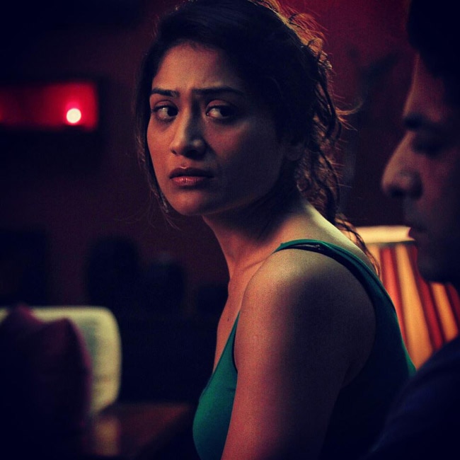 एक्ट्रेस गीतिका त्यागी की अनदेखी तस्वीरें...