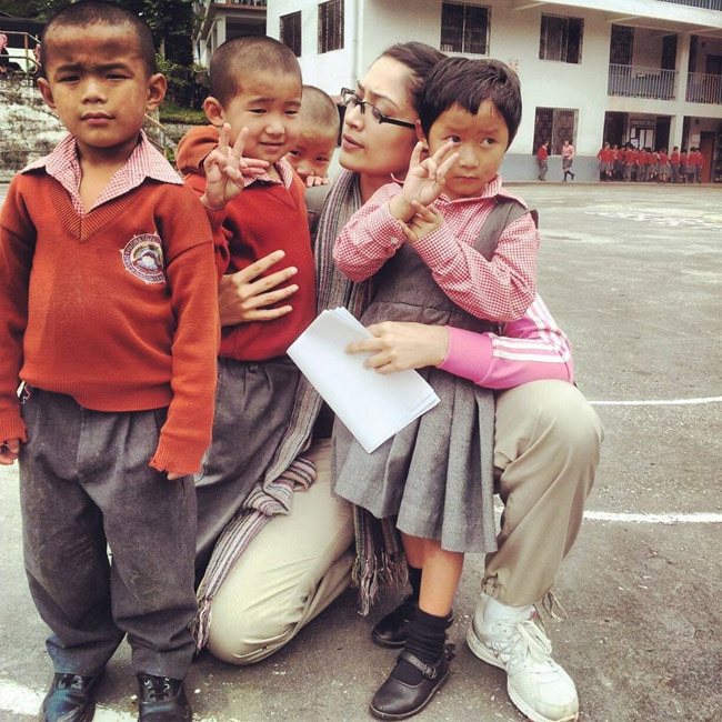 एक्ट्रेस गीतिका त्यागी की अनदेखी तस्वीरें...