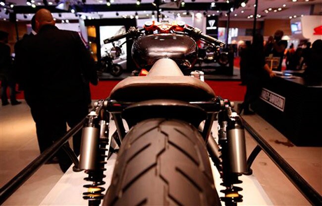 ऑटो एक्सपो 2014: सचिन, करीना, रणबीर और प्रियंका ने बढ़ाई रौनक