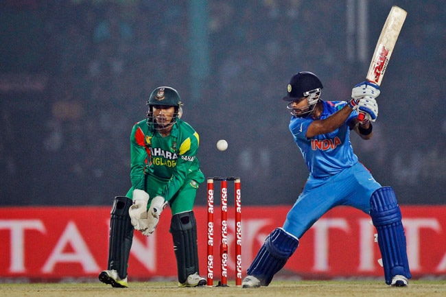 एशिया कपः विराट की सेंचुरी, भारत का विजयी आगाज