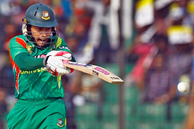 एशिया कपः विराट की सेंचुरी, भारत का विजयी आगाज