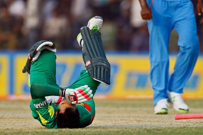 एशिया कपः विराट की सेंचुरी, भारत का विजयी आगाज