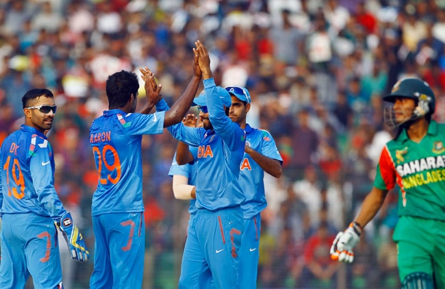 एशिया कपः विराट की सेंचुरी, भारत का विजयी आगाज