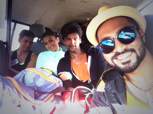 गौहर और कुशाल ने साथ मनाया वैलेंटाइन डे