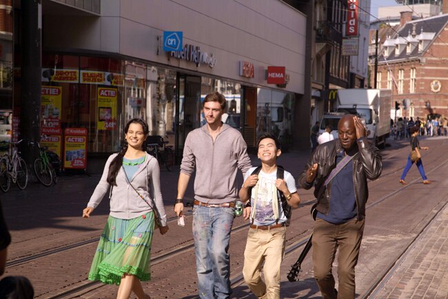 बॉलीवुड की ‘क्वीन’ बनने के लिए तैयार कंगना रनोट