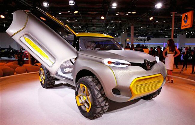 ऑटो एक्सपो 2014: सचिन, करीना, रणबीर और प्रियंका ने बढ़ाई रौनक