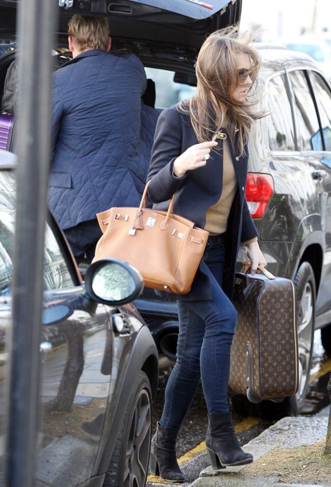 करोड़पति ब्रा टायकून से होटल के कमरे में शेन वार्ने की गुप्त मुलाकात!