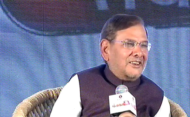 चाय की चुस्की से नहीं आएगा सुशासन: शरद यादव