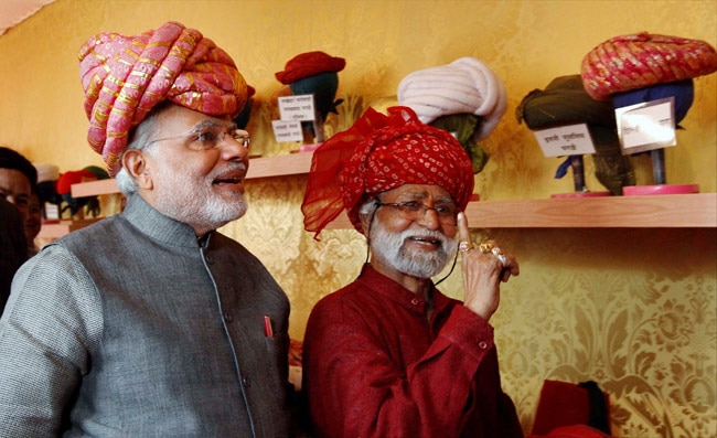 रैली दर रैली बदल रहा है मोदी का रंग-रूप