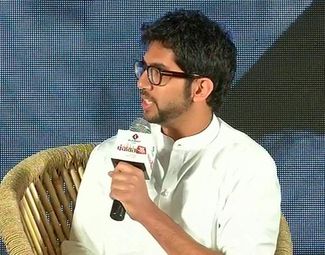 पंचायत आज तक में युवा शक्ति पर बोले देश के युवा नेता