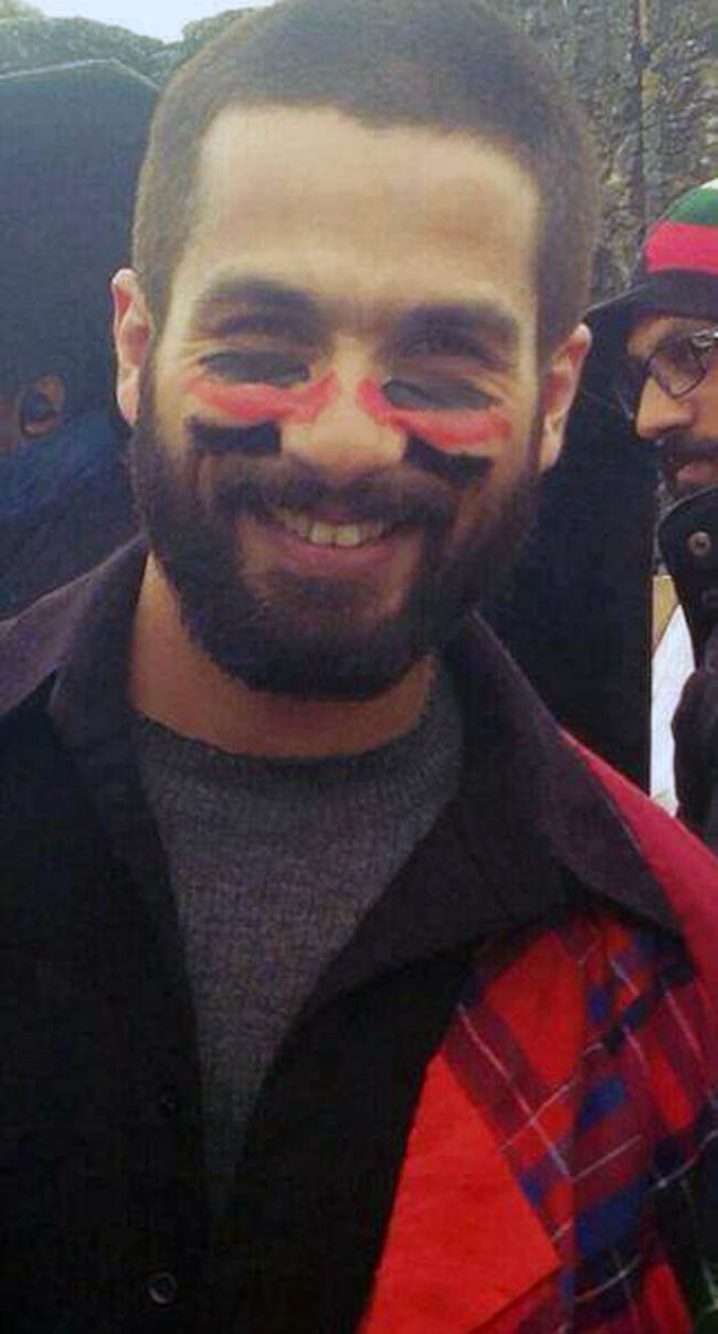 कश्‍मीर की घाटी में फिल्‍म 'हैदर' की शूटिंग की तस्‍वीरें