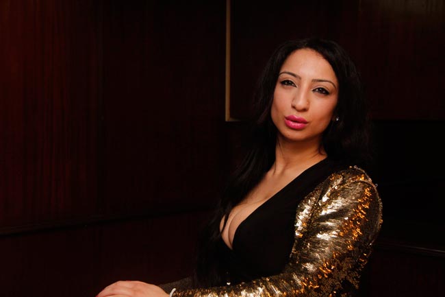 अब बॉलीवुड में अपने जलवे बिखेरने को बेताब शांति डायनामाइट