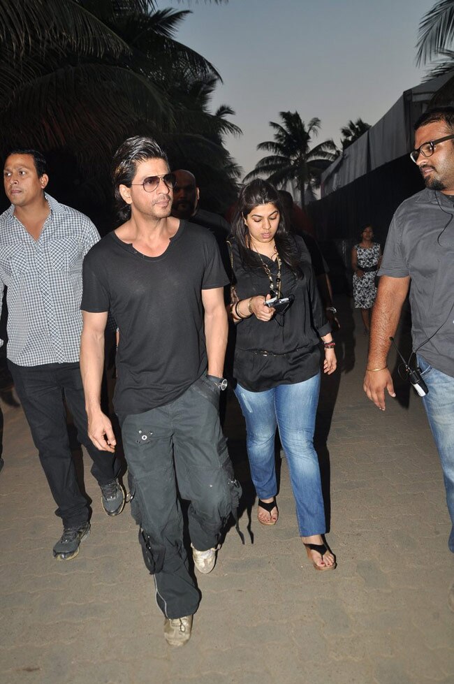 बेटी सुहाना के साथ शाहरुख खान का Dayout