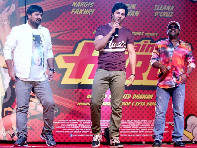 फैन्‍स के बीच वरुण-नर्गिस ने किया 'मैं तेरा हीरो' का म्‍यूजिक लॉन्‍च