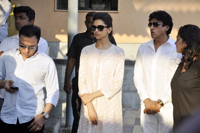 बॉलीवुड ने नम आंखों से दी जूही चावला के भाई को विदाई