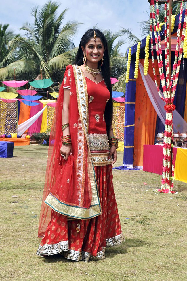 छोटे पर्दे के सितारों का होली धमाल, रंग, मस्‍ती और गुलाल