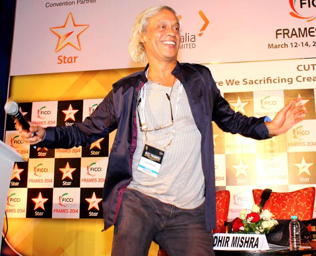 सोनम कपूर ने किया FICCI फ्रेम्‍स 2014 का उद्घाटन