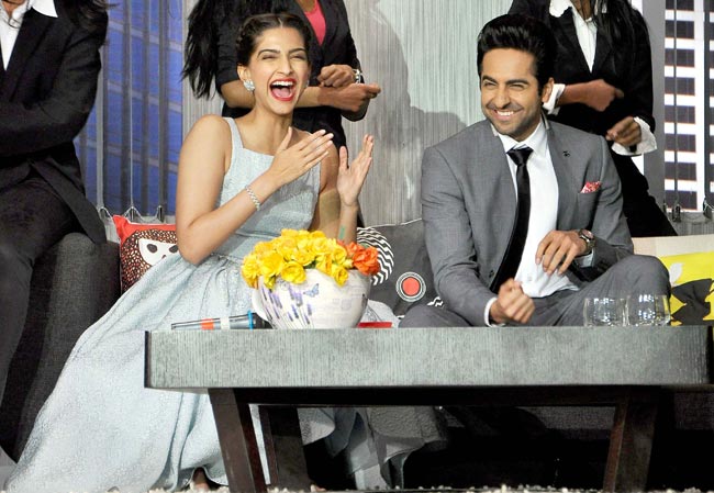 YRF स्‍टूडियोज में सोनम कपूर और आयुष्‍मान खुराना