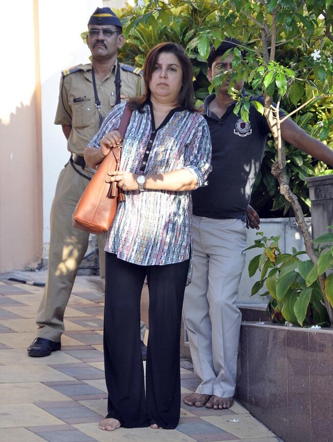 बॉलीवुड ने नम आंखों से दी जूही चावला के भाई को विदाई