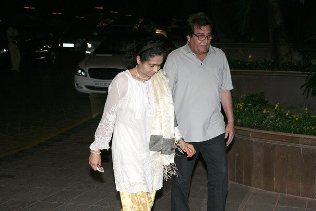 जूही चावला के भाई की Prayer meet में पहुंचा बॉलीवुड