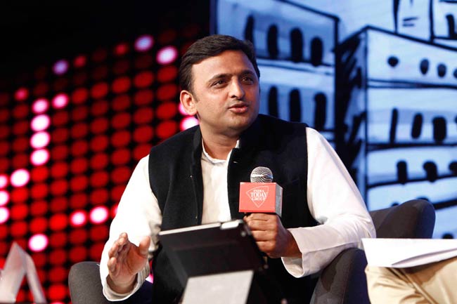 इंडिया टुडे कॉन्क्लेव 2014: अखिलेश बोले,  यूपी में दंगों के पीछे बीजेपी