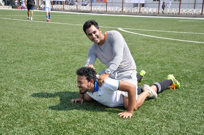 फुटबॉल खेलने पहुंची बॉलीवुड की युवा ब्रिगेड