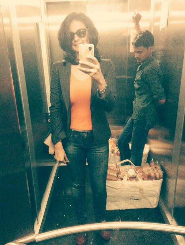 सेल्फी क्वीन हैं AAP की चंडीगढ़ उम्मीदवार गुल पनाग