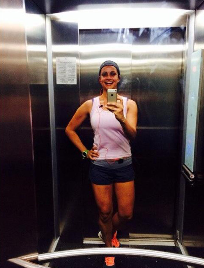 सेल्फी क्वीन हैं AAP की चंडीगढ़ उम्मीदवार गुल पनाग