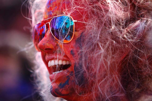 होली में रंगकर ऐसे ही नजर आते हैं आप...